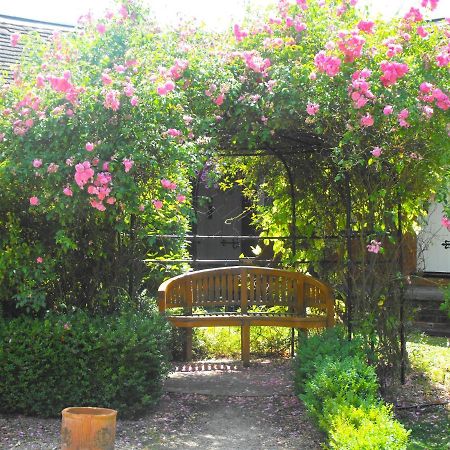 Marygreen Manor Brentwood Bagian luar foto