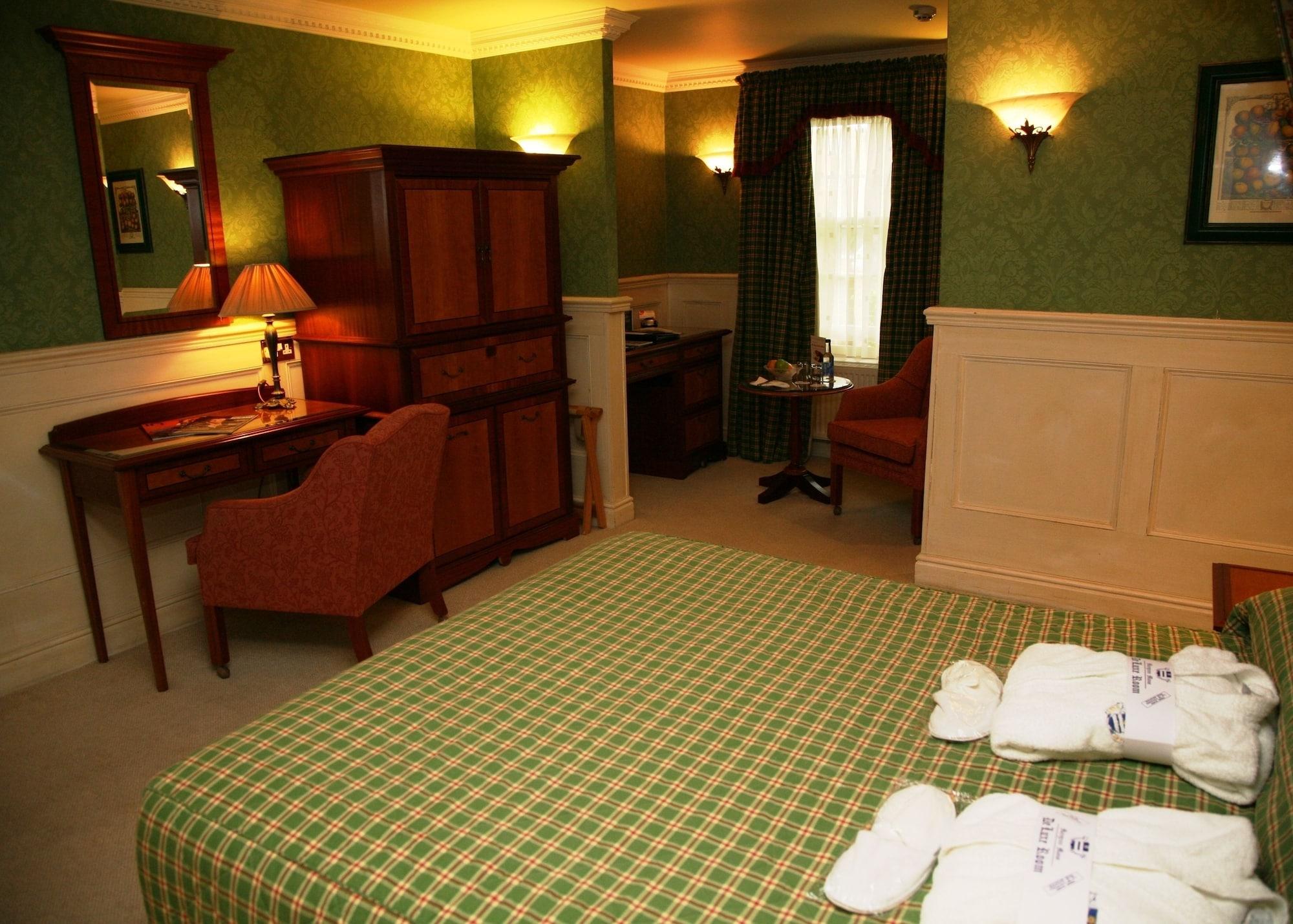 Marygreen Manor Brentwood Bagian luar foto