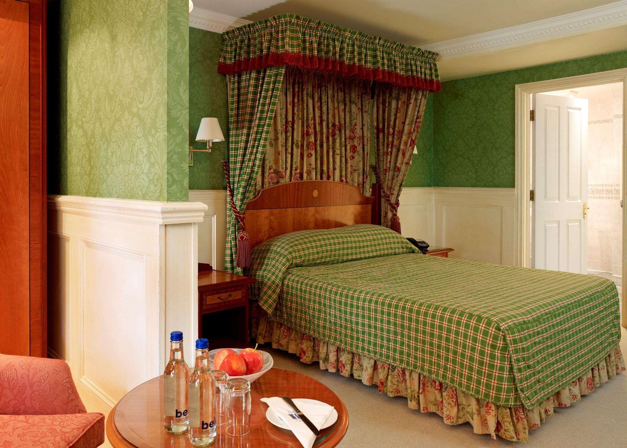 Marygreen Manor Brentwood Bagian luar foto