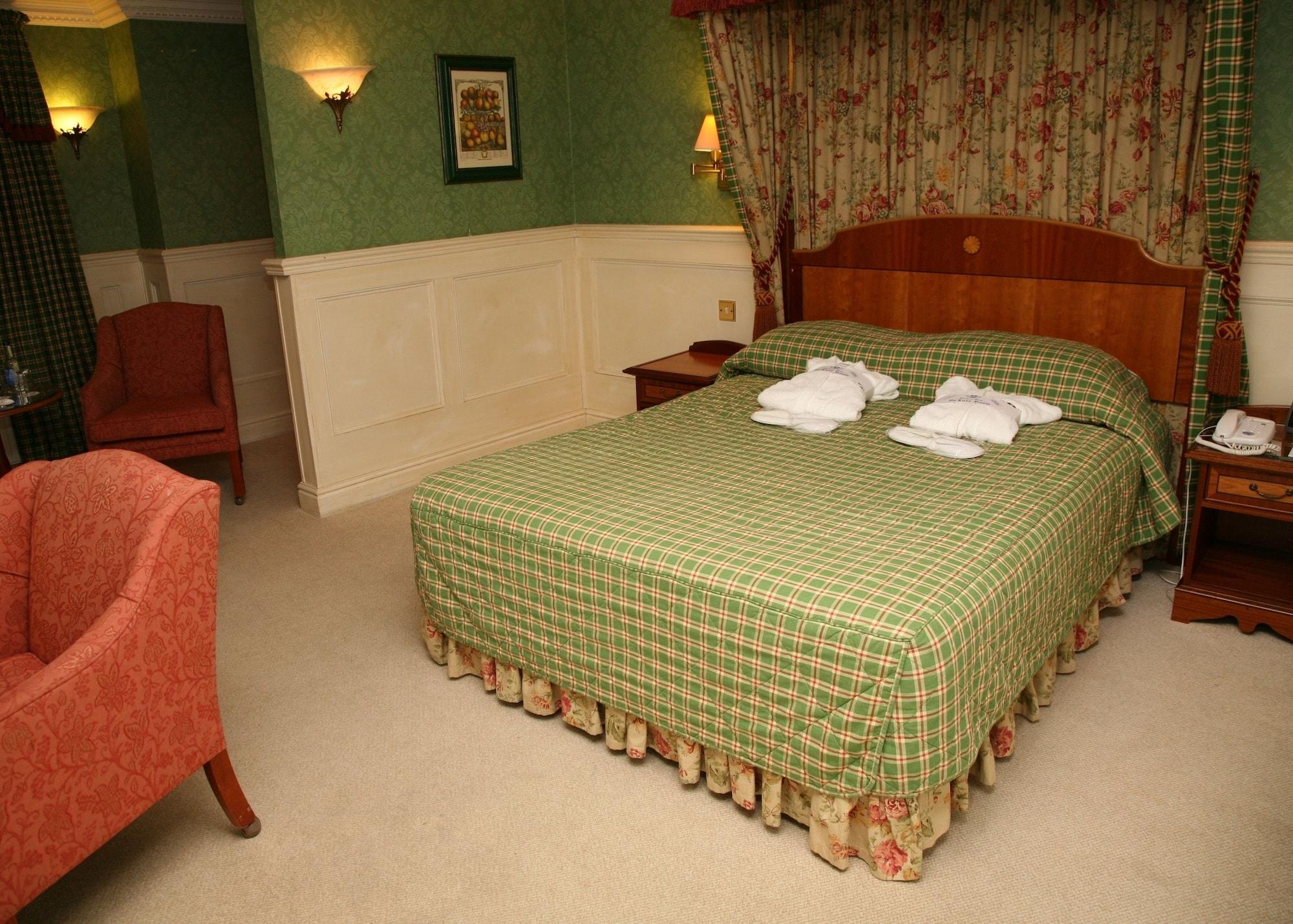 Marygreen Manor Brentwood Bagian luar foto