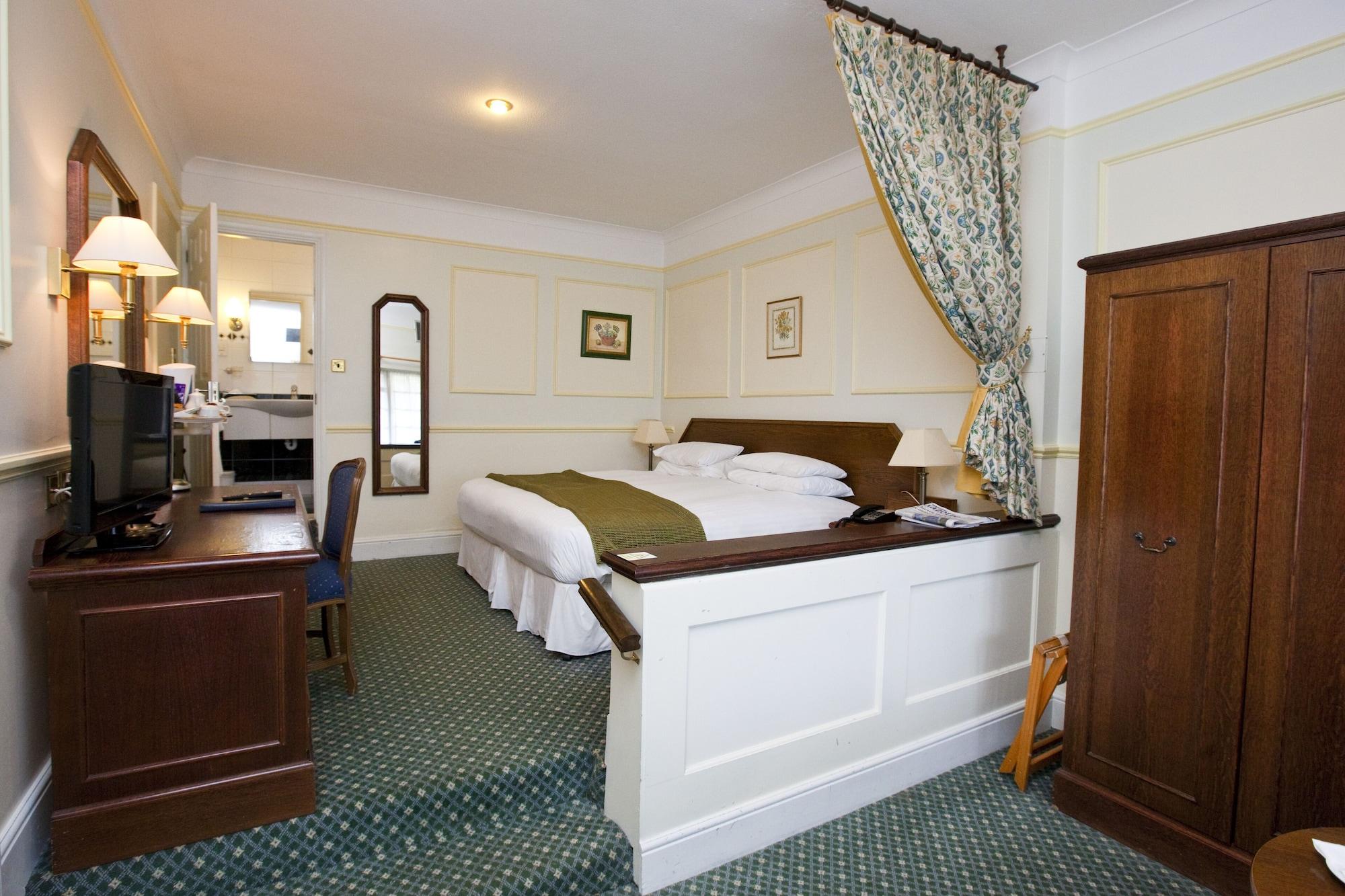 Marygreen Manor Brentwood Bagian luar foto