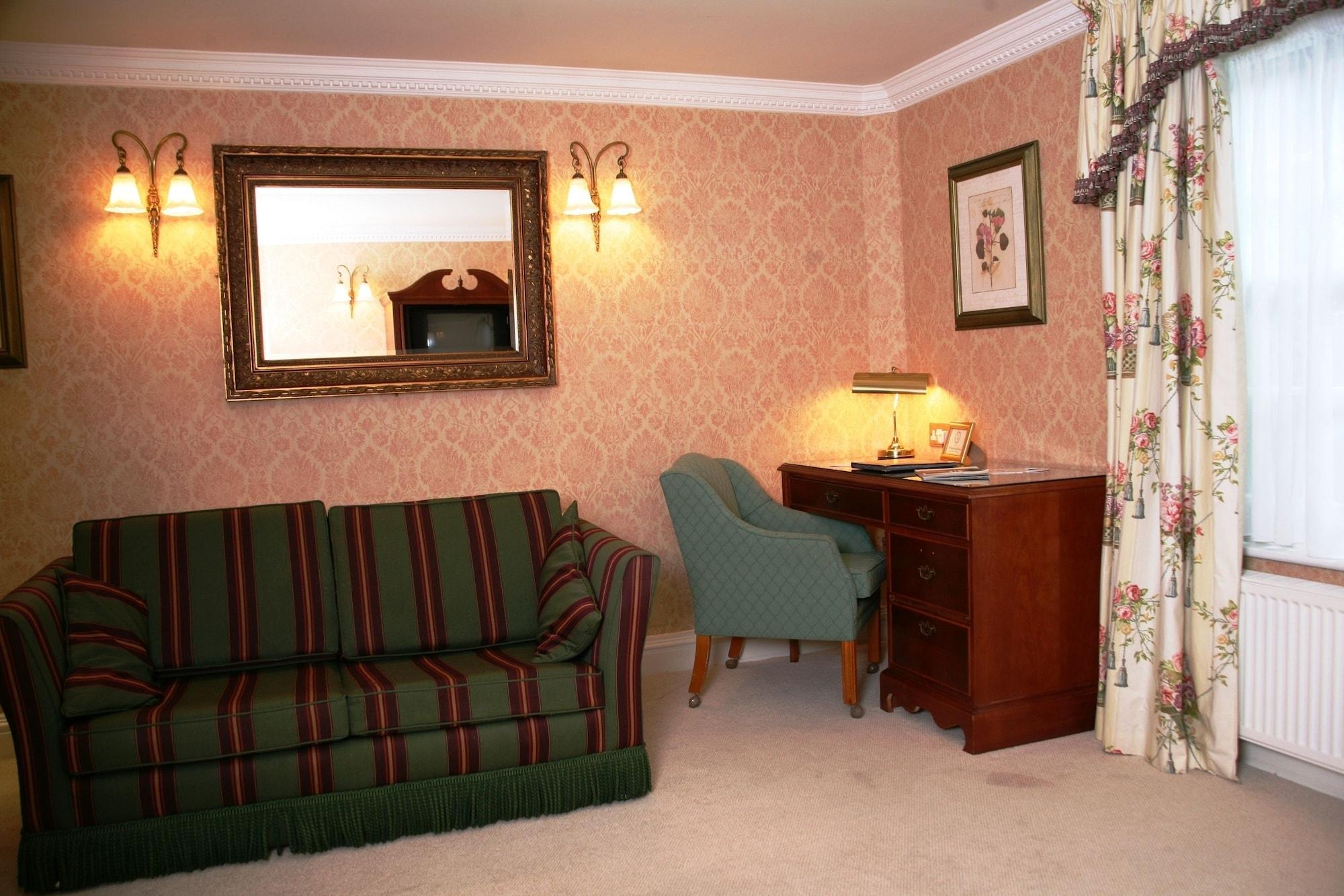 Marygreen Manor Brentwood Bagian luar foto