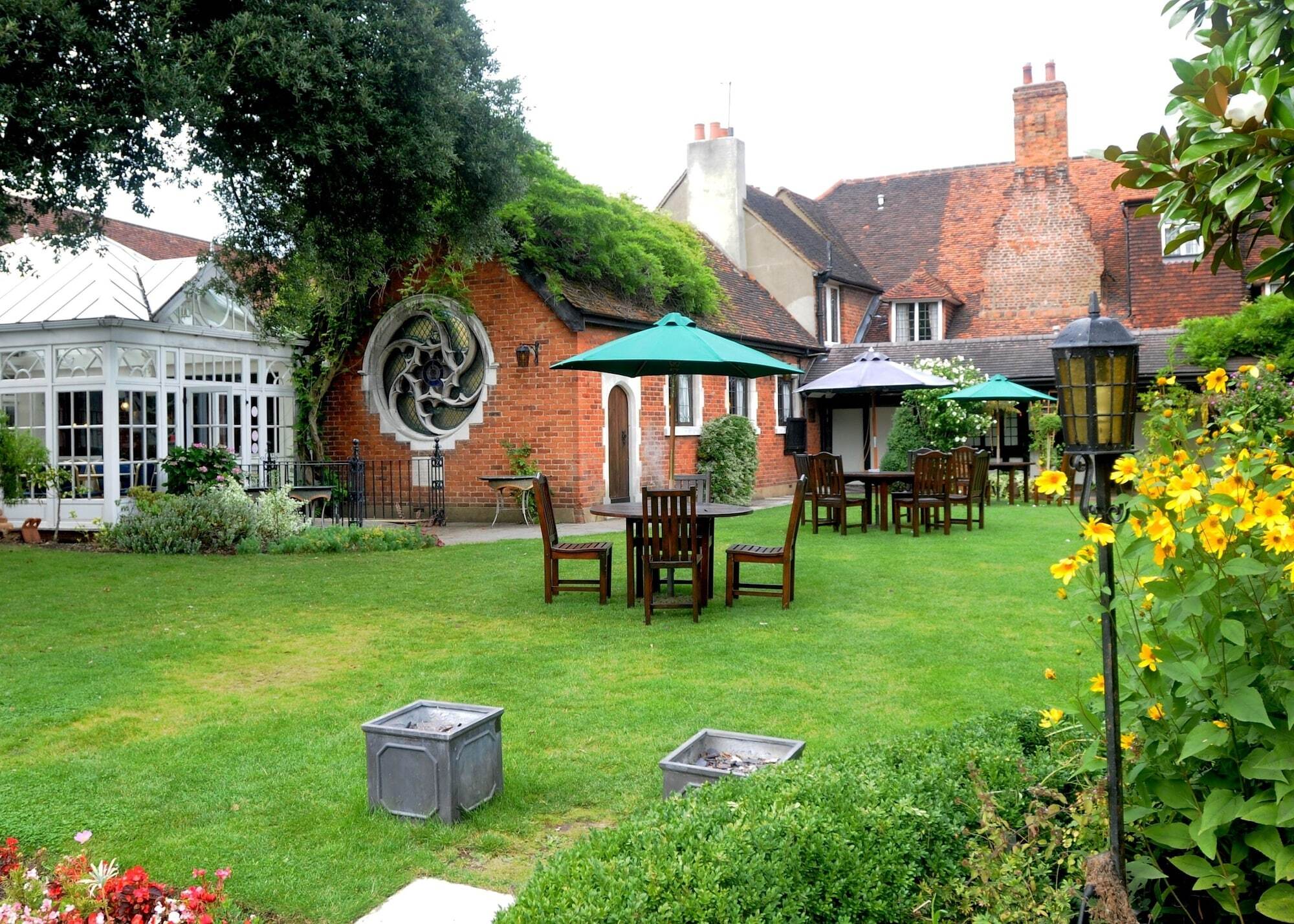 Marygreen Manor Brentwood Bagian luar foto