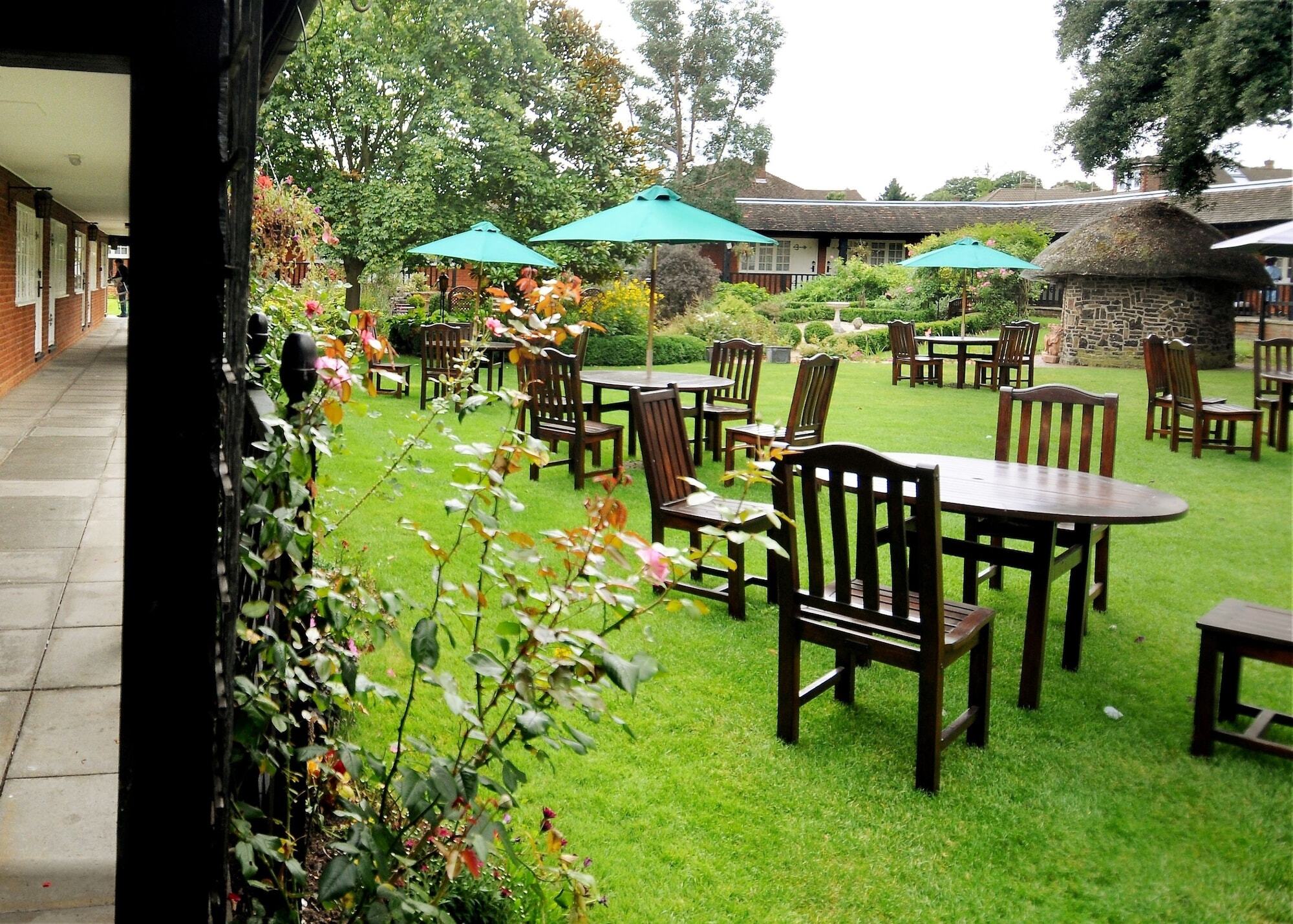Marygreen Manor Brentwood Bagian luar foto
