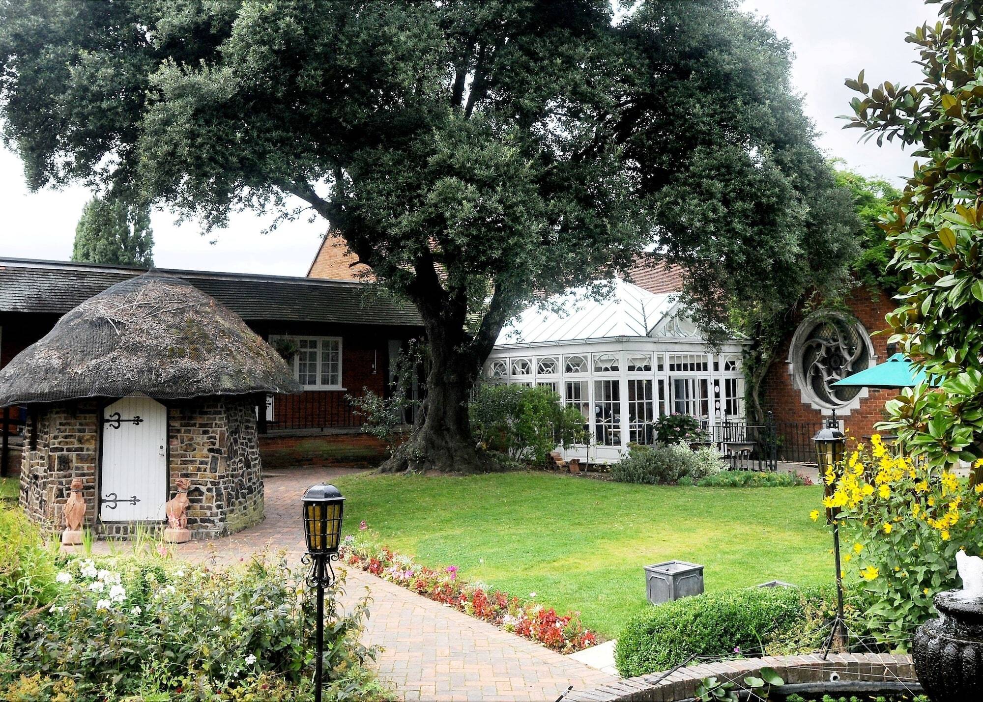 Marygreen Manor Brentwood Bagian luar foto
